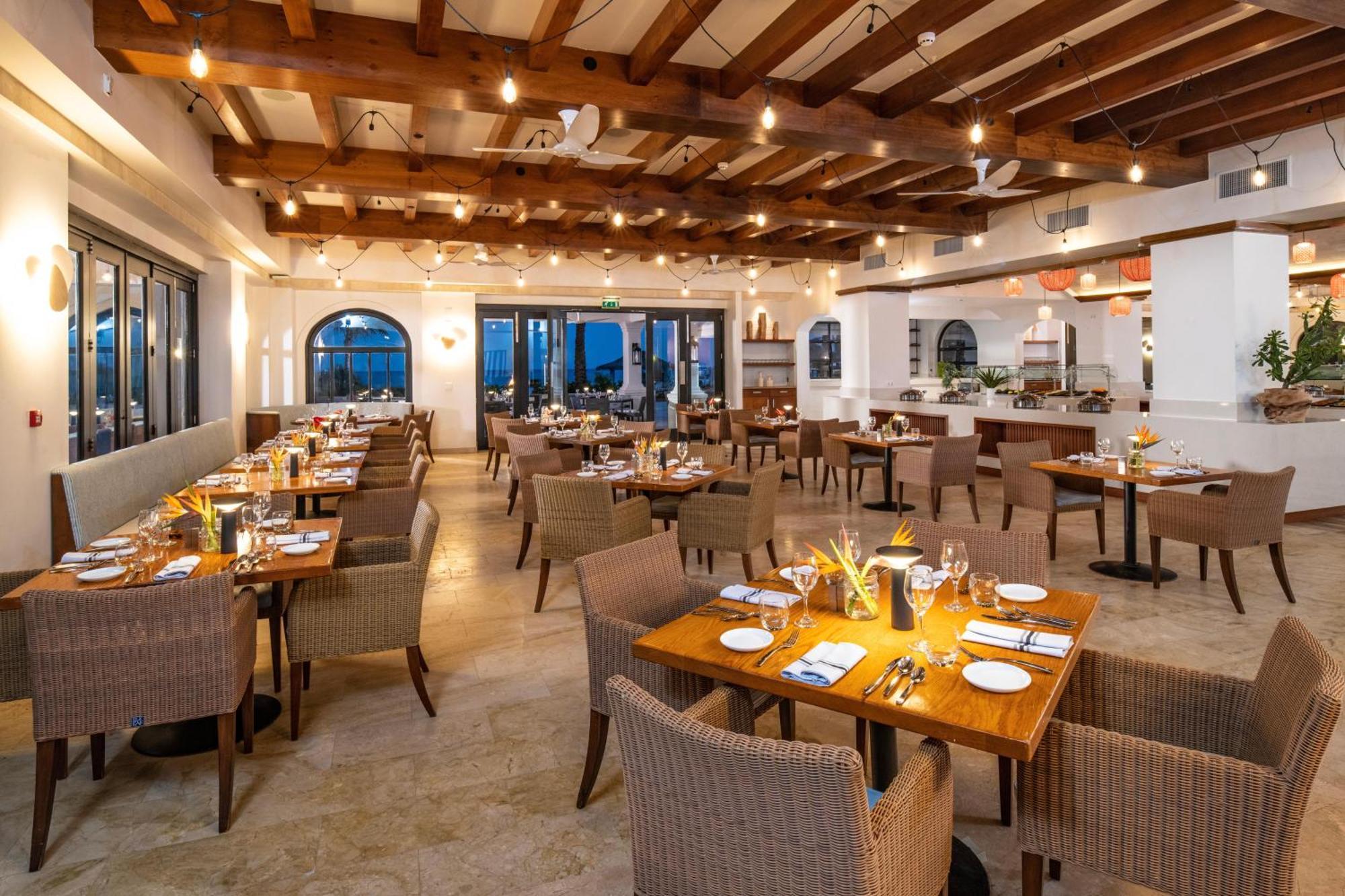 Sandals Royal Curacao All Inclusive Couples Only Nieuwpoort Bagian luar foto